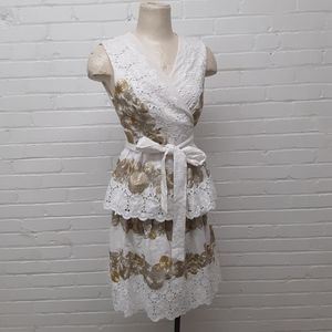 Diane Von Furstenberg Lace Wrap Dress Size 8 NWT